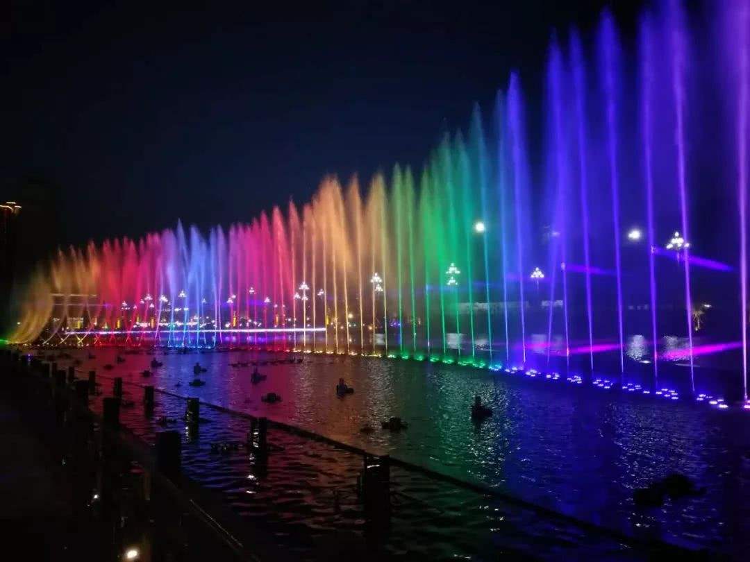 广场音乐喷泉
