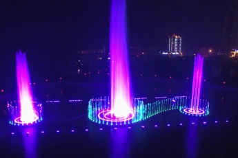 六通喷泉公司-城固乐城公园大型音乐喷泉