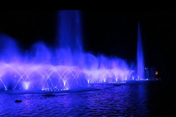 六通喷泉公司-侍郎湖大型水上音乐喷泉