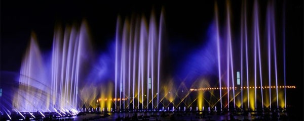 喷泉设计施工公司东港音乐喷泉广场