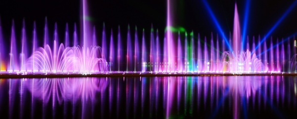 灵湖大型音乐喷泉