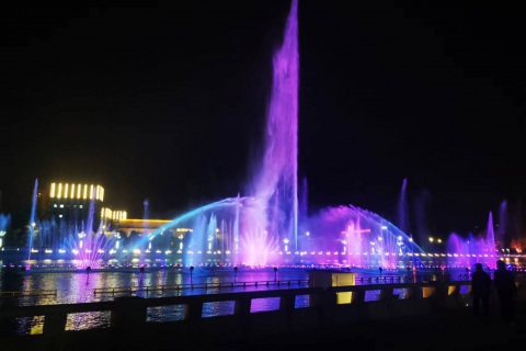 内蒙呼和浩特东河广场音乐喷泉